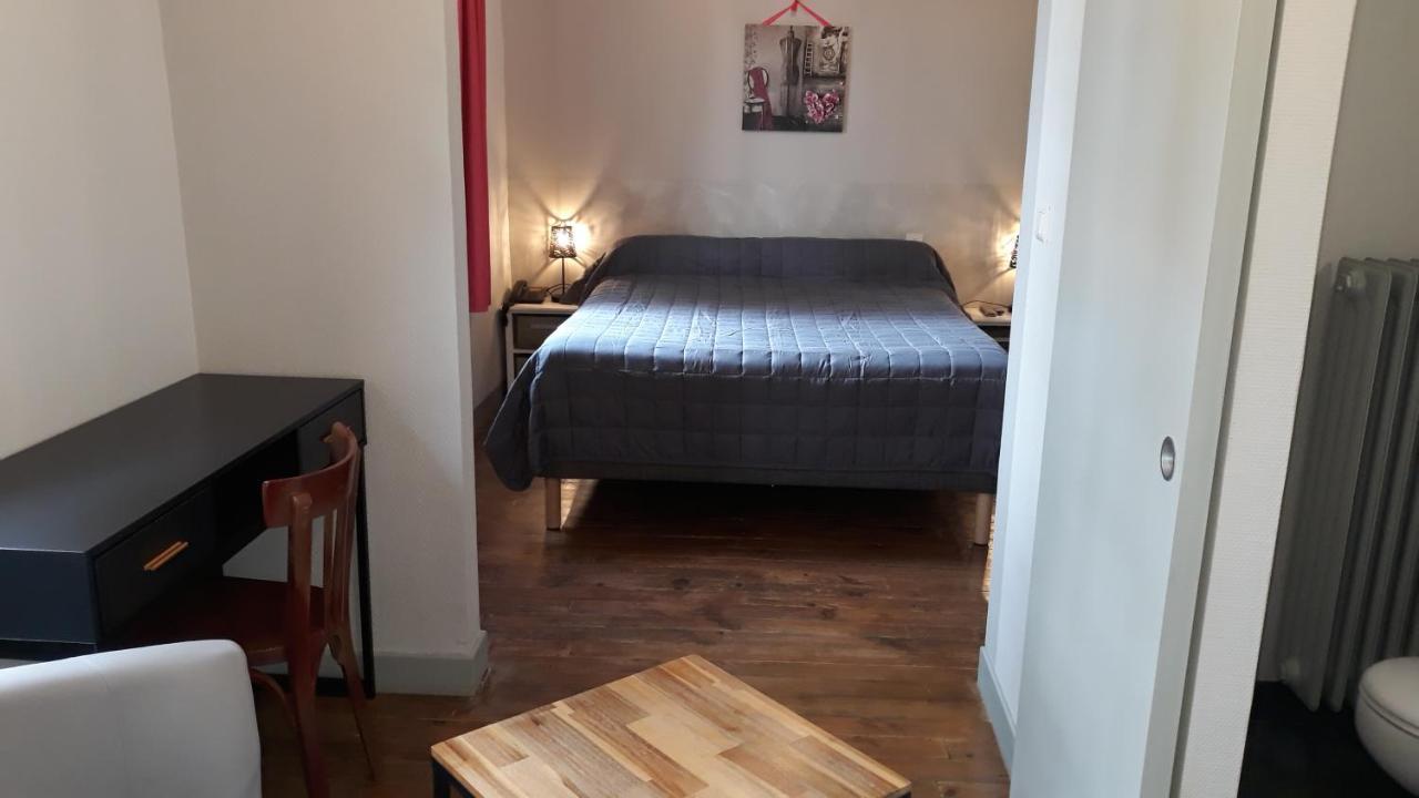 Le Relais De Boralde Hotel Еспалион Екстериор снимка