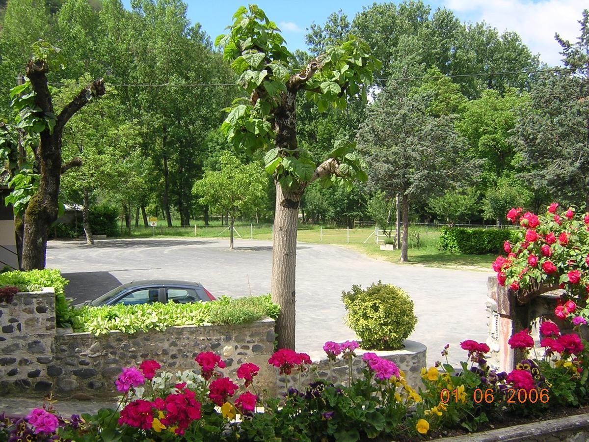 Le Relais De Boralde Hotel Еспалион Екстериор снимка