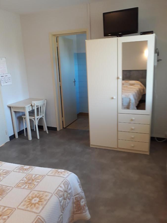 Le Relais De Boralde Hotel Еспалион Екстериор снимка